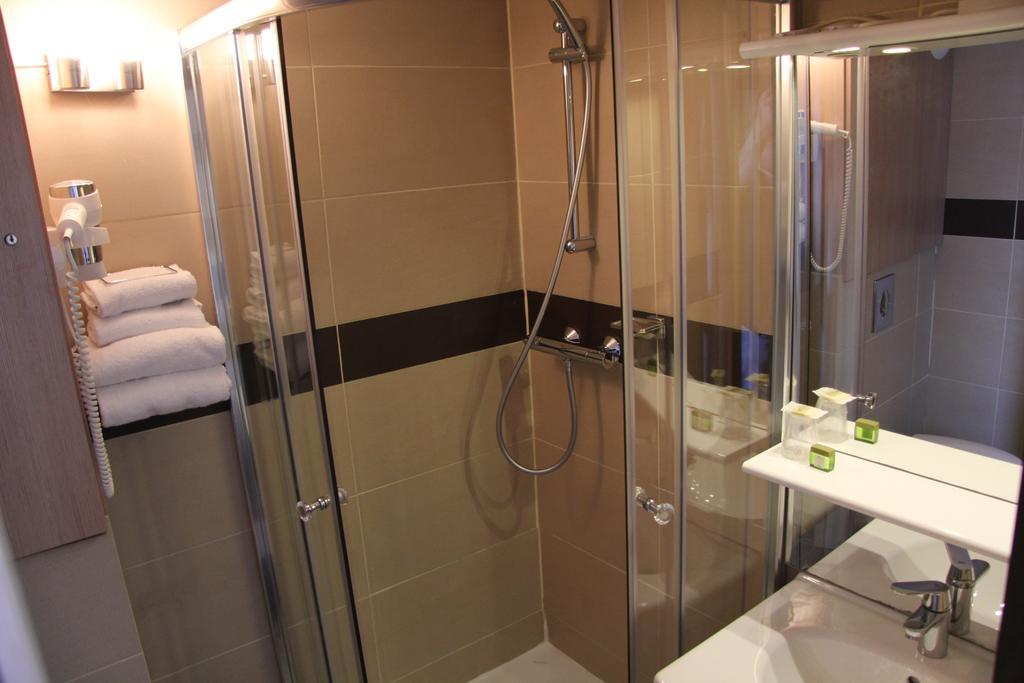 Logis Lhotel Restaurant Antony Verrieres Le Buisson Massy  Room photo